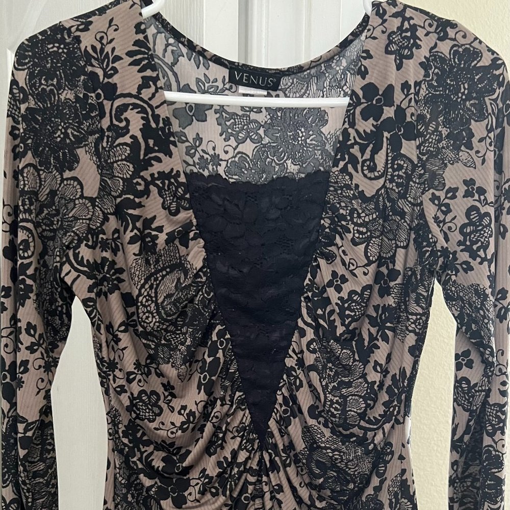 LACE DETAIL TOP
